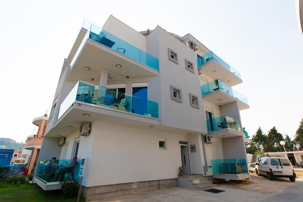 A3 Apartments ウルツィニ エクステリア 写真